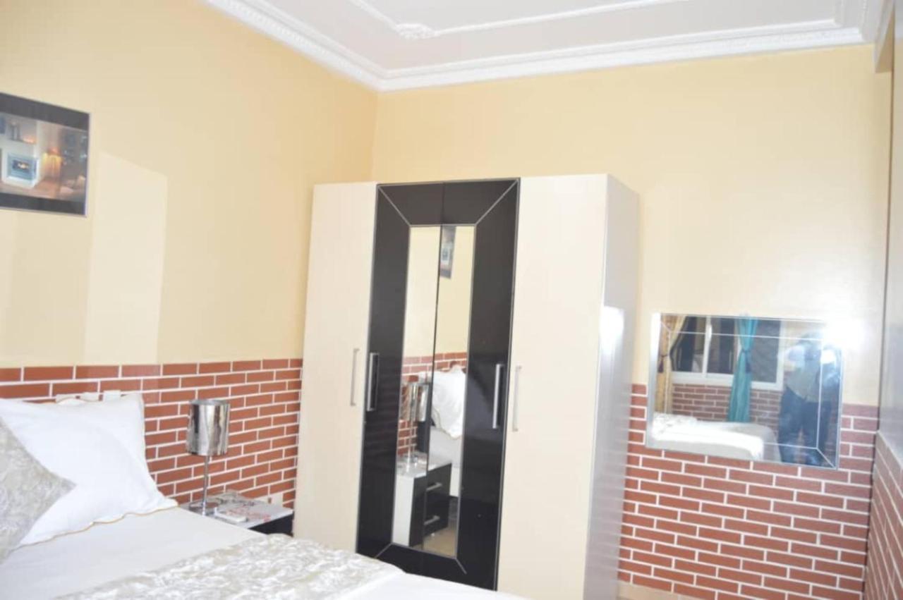 דואלה Residence Hoteliere Borel Denver מראה חיצוני תמונה